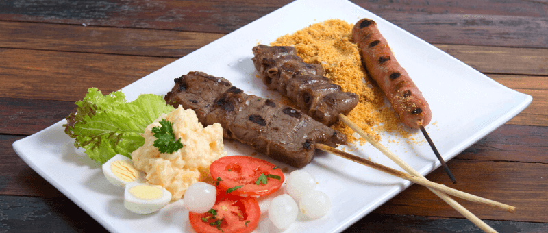 espetinhos com as melhores carnes